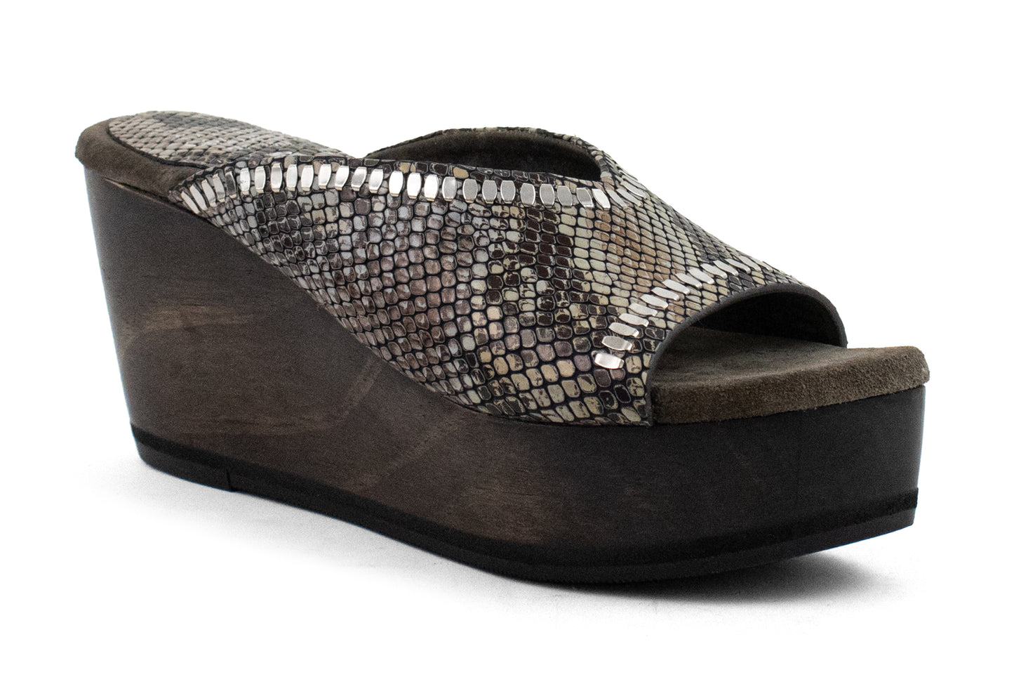 Lunya A20 Wedge